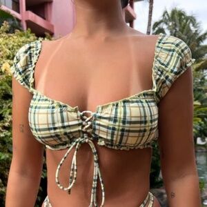 Hoaka Swimwear Montreal Hana recycled plastic water bottle green plaid top M